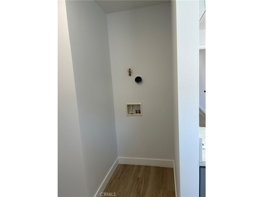 New construction ADU completed in 2024! Plus Remodeled Front - photo 21