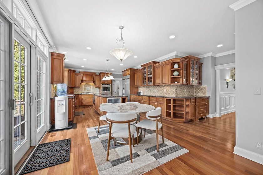 Welcome to this exceptional all-brick residence, ideally - photo 14