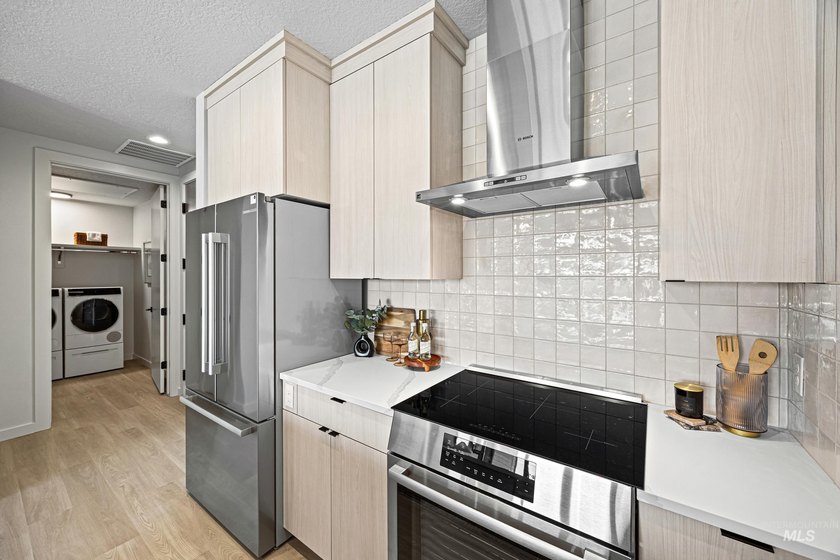 Residence 208 at the all-new Murray Building - Elevated living - photo 10