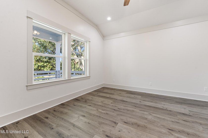 Looking for a home close to the Beach, well this is it, you can - photo 13