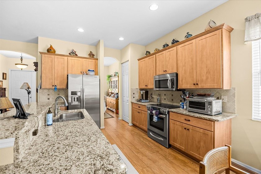 Lakefront living, extra space, and everyday convenience in Lake - photo 15