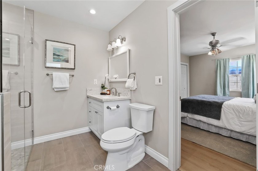 Welcome to this beautifully maintained 3-bedroom, 2-bathroom - photo 24