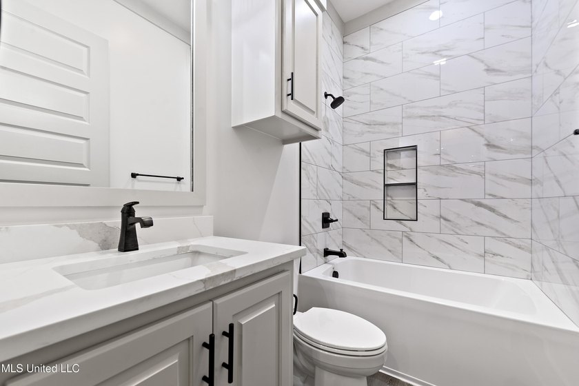 Looking for a home close to the Beach, well this is it, you can - photo 25