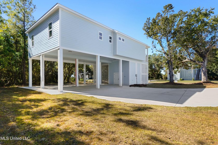 Looking for a home close to the Beach, well this is it, you can - photo 28