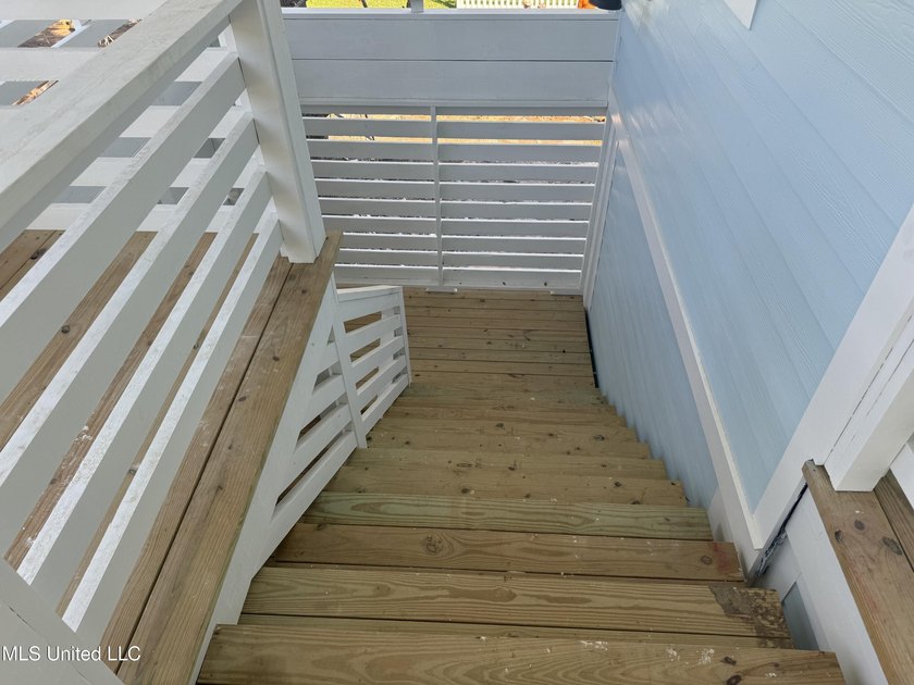 Looking for a home close to the Beach, well this is it, you can - photo 37