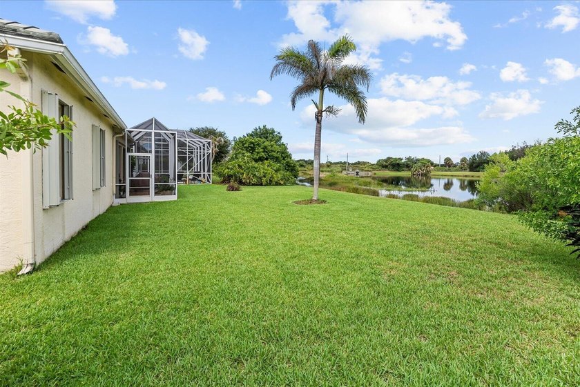 Lakefront living, extra space, and everyday convenience in Lake - photo 38