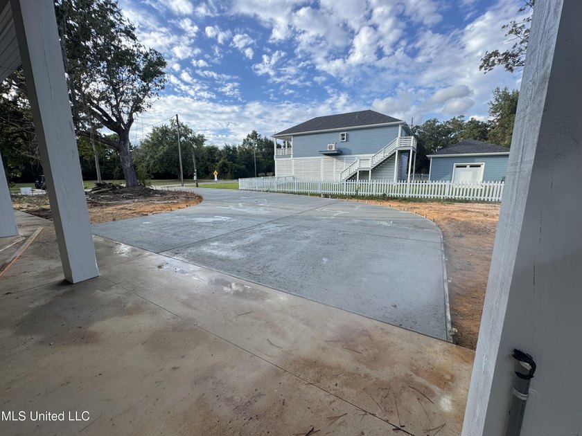 Looking for a home close to the Beach, well this is it, you can - photo 41