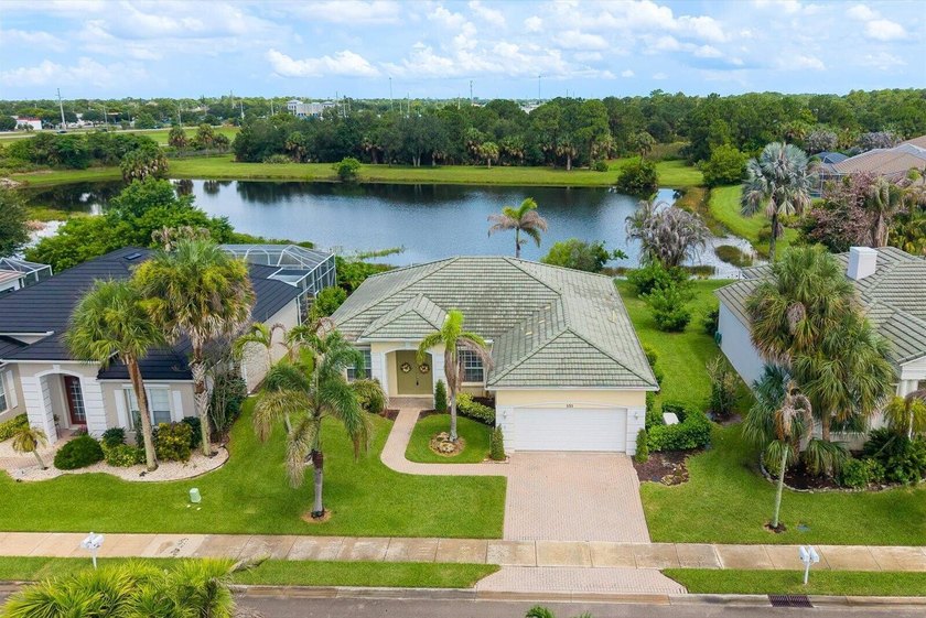 Lakefront living, extra space, and everyday convenience in Lake - photo 41