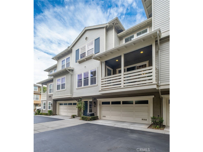 Inviting townhome in the gated Village on Oak community. Walk to - photo 35