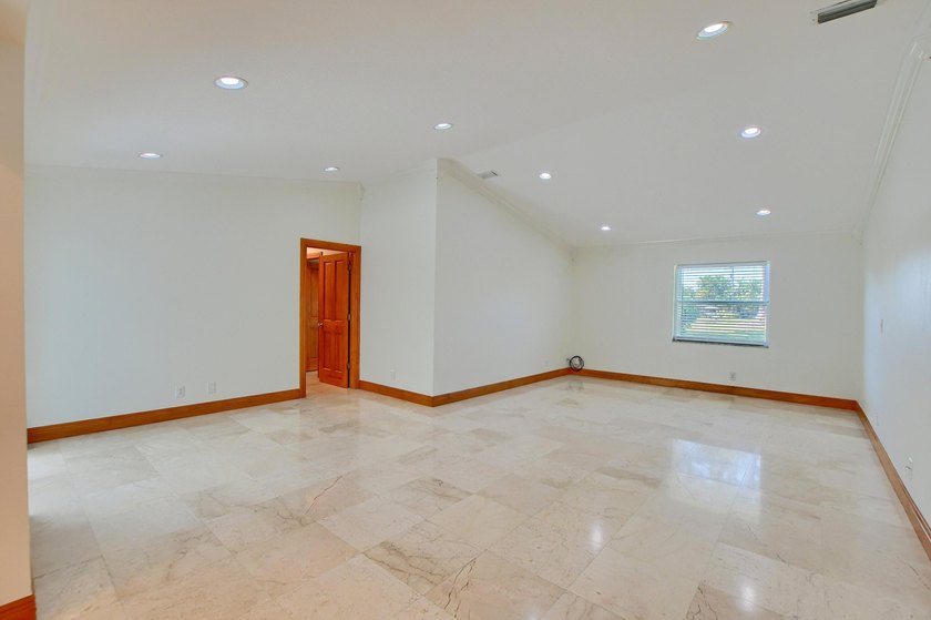 Amazing opportunity to live in the heart of Boca Raton - photo 13