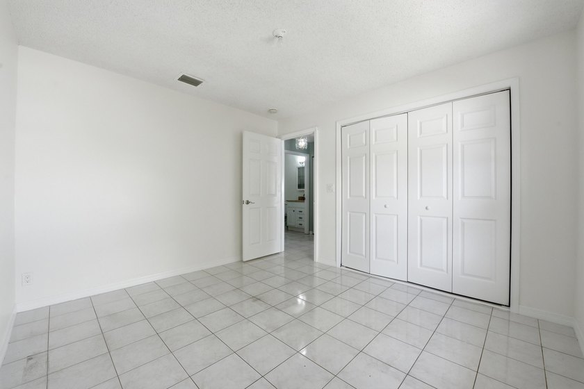 Move right into this beautifully updated 3-bedroom, 2-bath home - photo 14