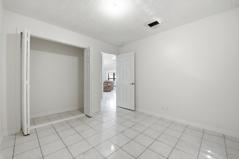 Move right into this beautifully updated 3-bedroom, 2-bath home - photo 16