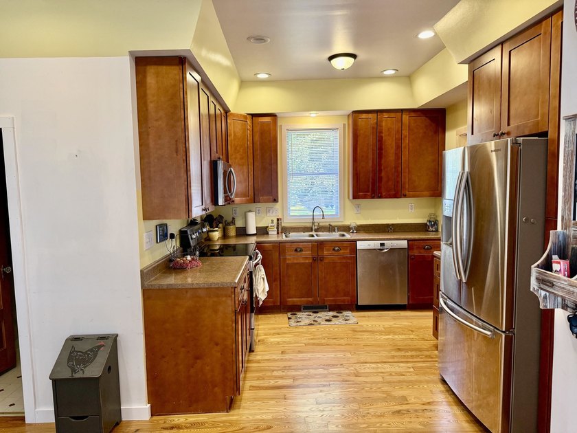 Opportunity awaits the lucky new owners of this fantastic 1 - photo 18