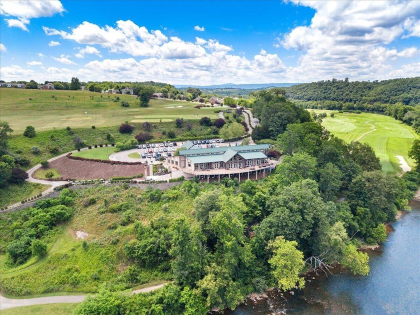 Discover the perfect setting for your dream home in the - photo 21