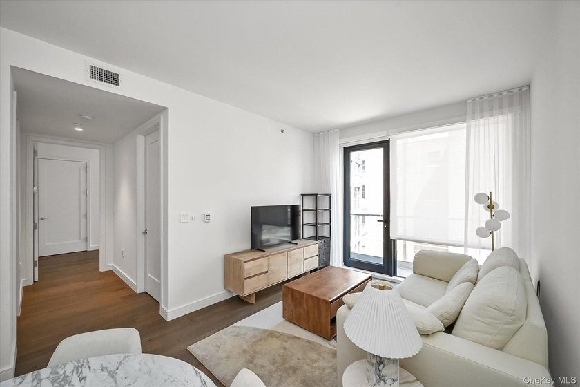 Welcome to unit 8D, your new home at the BLVD Condominiums! - photo 13