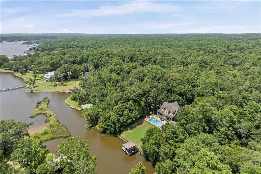 If you've always wanted a place on the water, this is it! The - photo 16