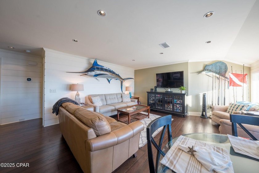 This completely renovated Bayview Villa is located in Bay Point - photo 7