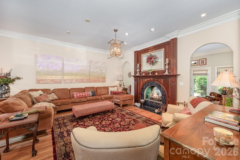 Motivated Seller open to Owner Financing! Don't miss this - photo 15