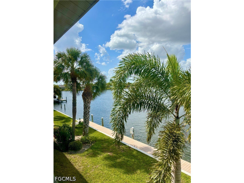 Live the Florida lifestyle in this beautifully maintained - photo 15