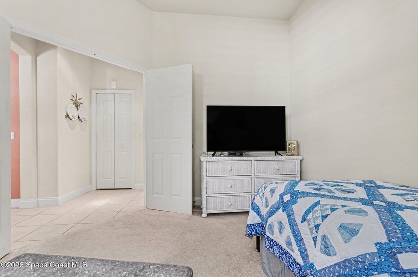 Welcome to Alamanda Key, a highly desirable 55+ gated community - photo 18