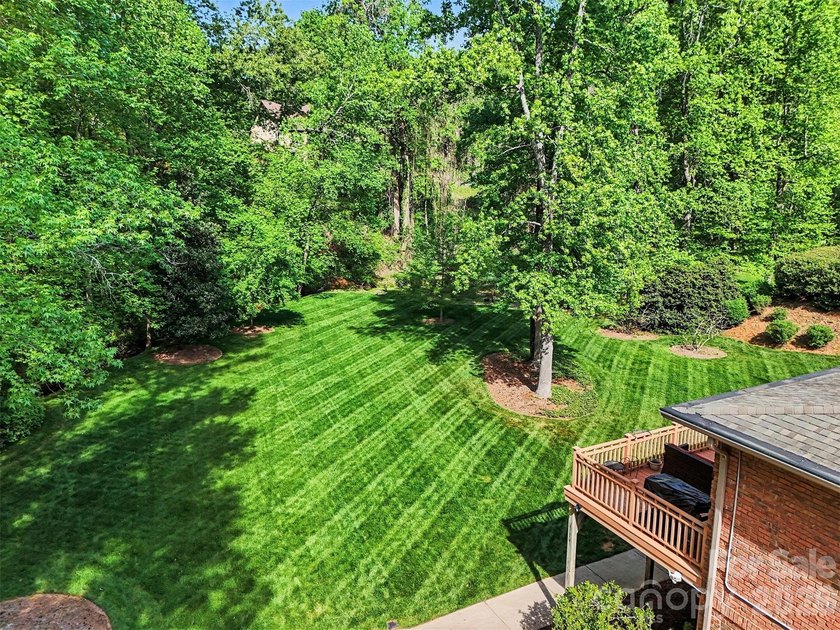 Motivated Seller open to Owner Financing! Don't miss this - photo 44