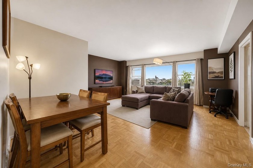 Welcome to 1 Fordham Hill Oval, Apartment #12A - a bright and - photo 8