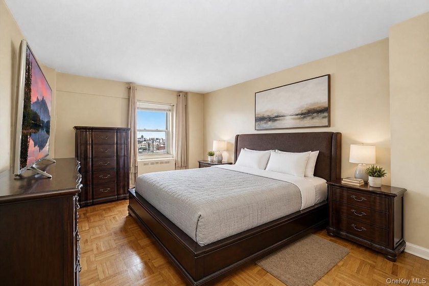 Welcome to 1 Fordham Hill Oval, Apartment #12A - a bright and - photo 10