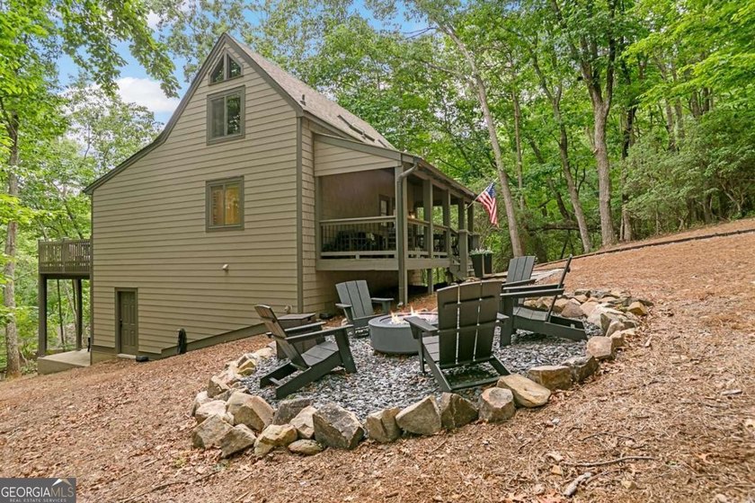 We are happy to introduce you to 233 Lone Wolf Trail, one of Big - photo 4