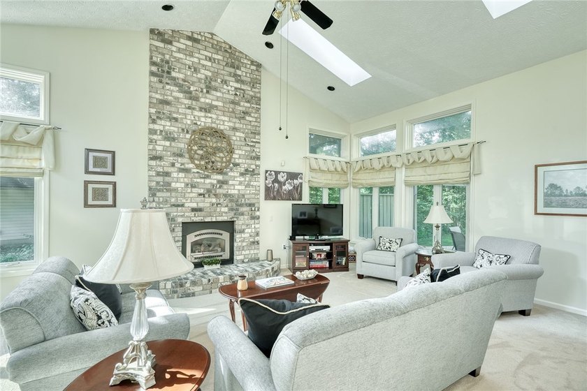 Welcome to 116 Brush Creek Drive - Greece, NY 14612! This - photo 14
