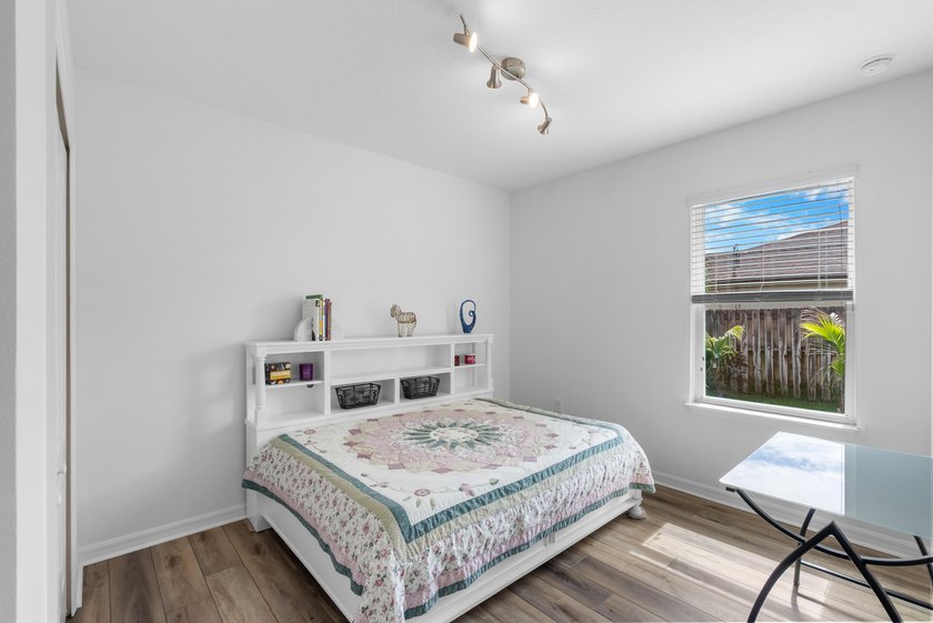 Welcome to this move-in ready 3-bedroom, 2-bath home offering - photo 19
