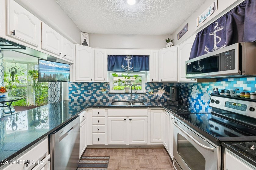 Best Priced pool home on the market in heart of the area! Set on - photo 20