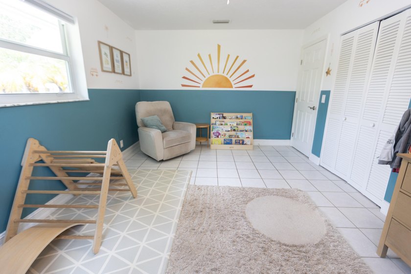 Welcome to your private acre retreat in the highly sought after - photo 23