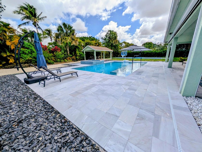 Welcome to your private acre retreat in the highly sought after - photo 32