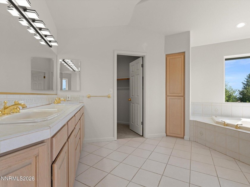 Don't miss this rare opportunity to own a beautifully maintained - photo 33