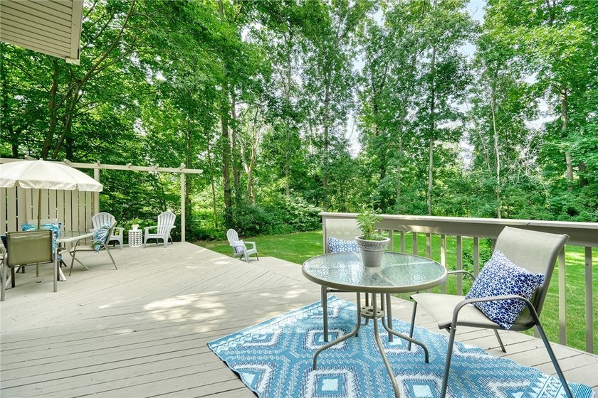 Welcome to 116 Brush Creek Drive - Greece, NY 14612! This - photo 36
