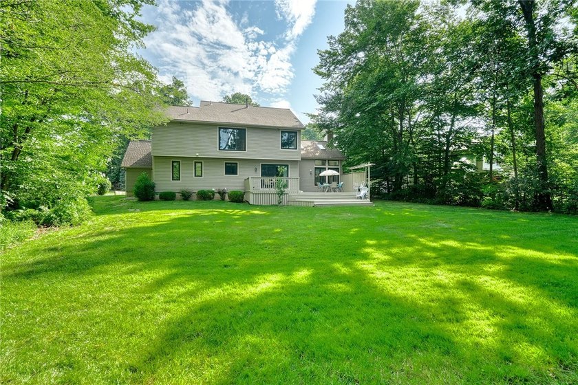 Welcome to 116 Brush Creek Drive - Greece, NY 14612! This - photo 43