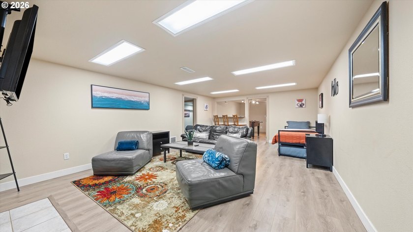 Large home on quiet street, great neighborhood and location with - photo 17