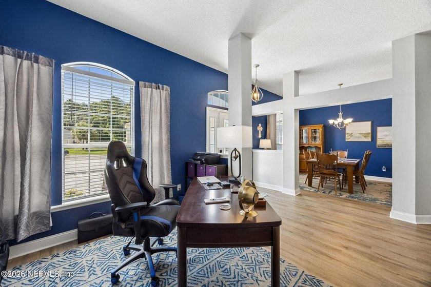 Home Sweet Home! Seller says SELL!!!!!Located in the established - photo 12