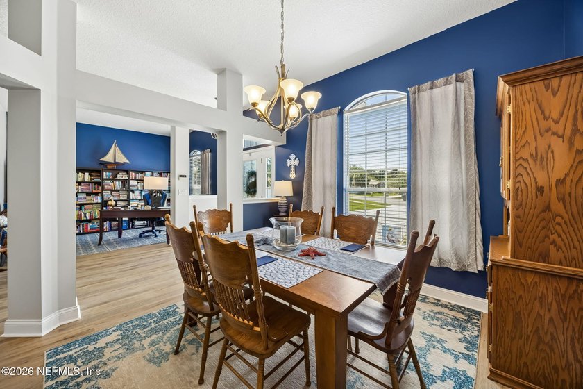 Home Sweet Home! Seller says SELL!!!!!Located in the established - photo 14