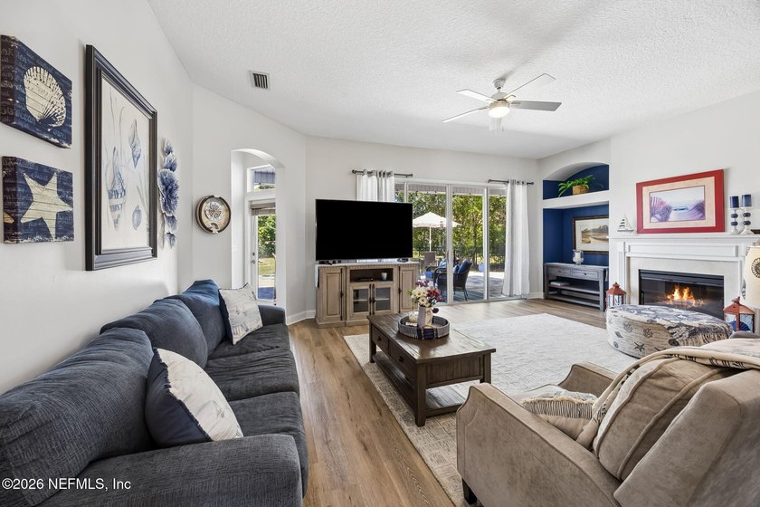 Home Sweet Home! Seller says SELL!!!!!Located in the established - photo 19