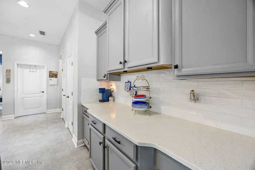 Home Sweet Home! Seller says SELL!!!!!Located in the established - photo 27