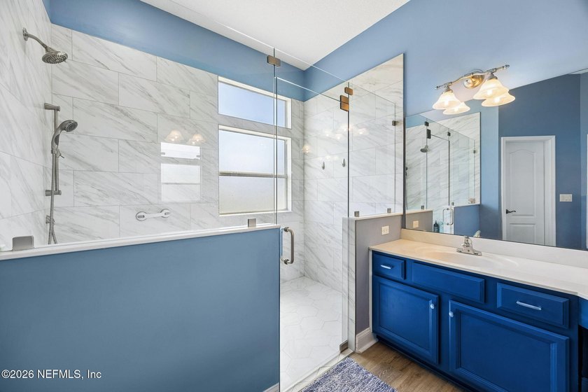 Home Sweet Home! Seller says SELL!!!!!Located in the established - photo 32