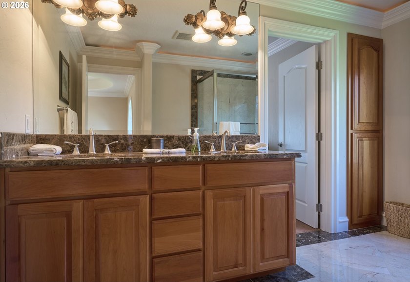 Experience the elegance of Western European design and custom - photo 36