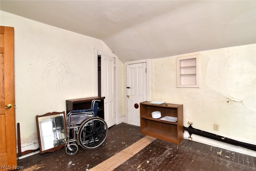 Welcome to this charming and partially updated single-family - photo 17