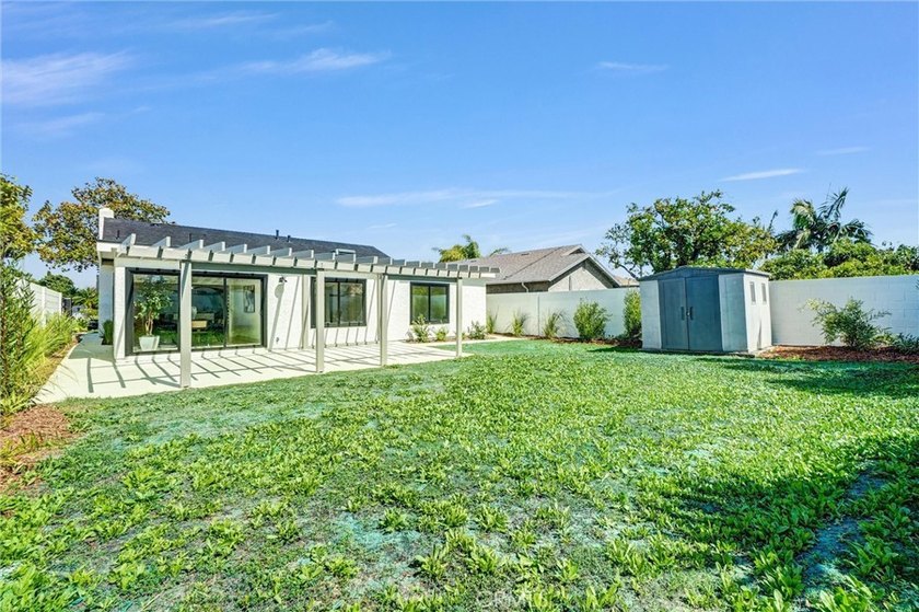 Located in the highly desirable South Coast Metro / Sandpointe - photo 40