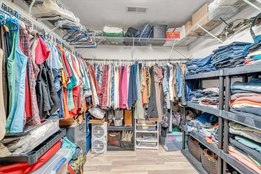 Enjoy the ease of one-level living in this well-maintained - photo 25
