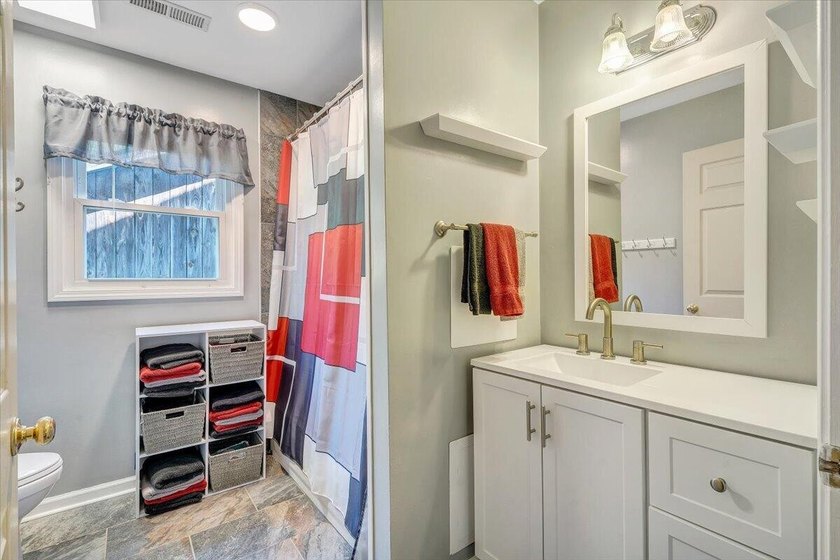 Enjoy the ease of one-level living in this well-maintained - photo 27