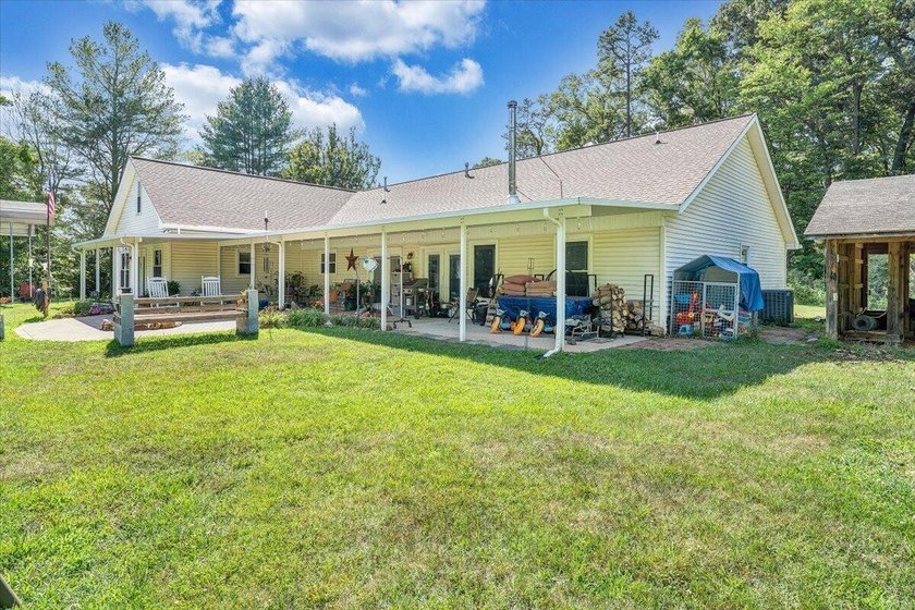 Enjoy the ease of one-level living in this well-maintained - photo 34