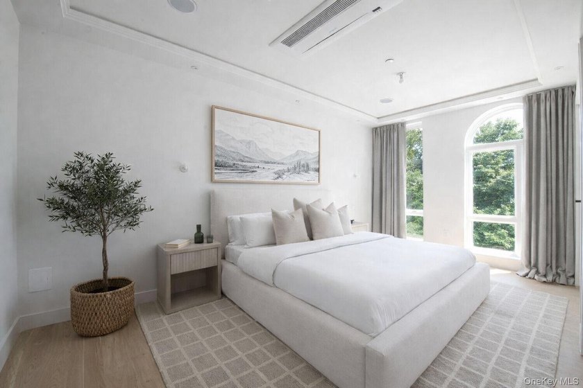 Welcome to 1385 Dekalb Avenue, a boutique two-residence - photo 12
