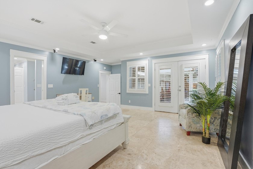 Discover the perfect blend of comfort, style, and income - photo 10